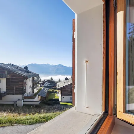 Les Aiguilles Vertes Rez Inferieur By Interhome