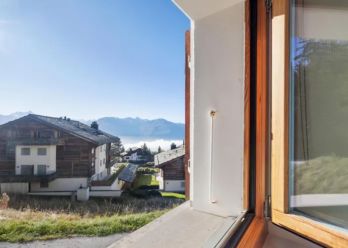 Les Aiguilles Vertes Rez Inferieur By Interhome