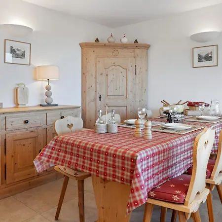 Les Aiguilles Vertes Rez Inferieur By Interhome Кран-Монтана