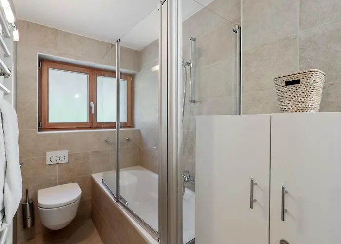 Les Aiguilles Vertes Rez Inferieur By Interhome